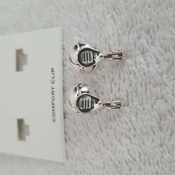 New Ralph Lauren Stud Clip-On Earrings - Picture 6 of 7